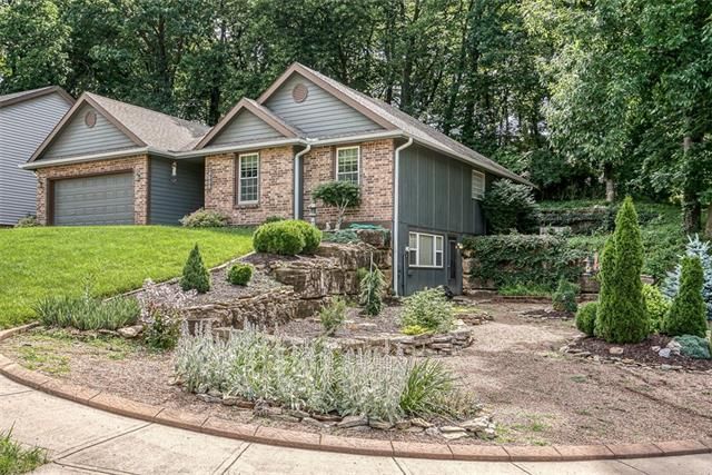 4505 NW Apache Dr, Riverside, MO 64150