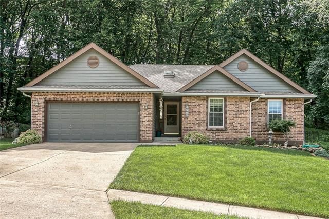 4505 NW Apache Dr, Riverside, MO 64150