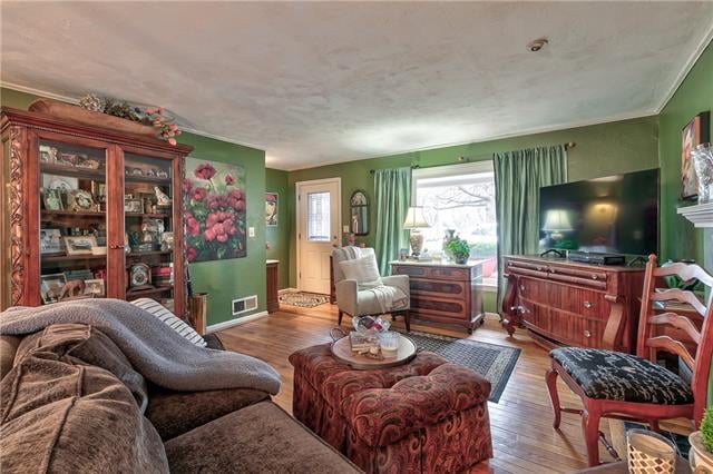 9717 Mission Rd, Overland Park, KS 66206