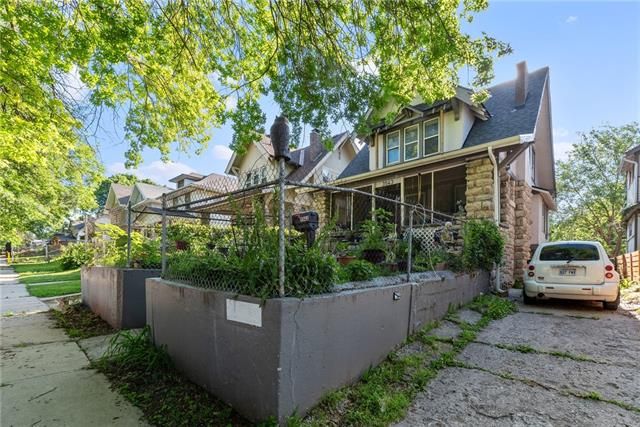 3543 Agnes Ave, Kansas City, MO 64128