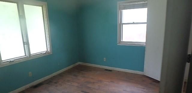 913 Maple St, Eudora, KS 66025