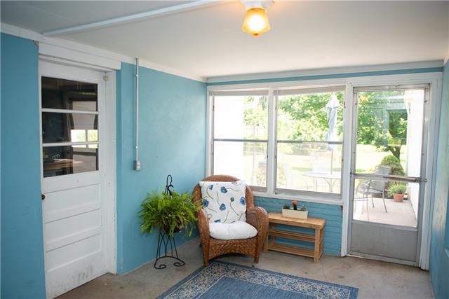 8809 Elm Ave, Kansas City, MO 64138