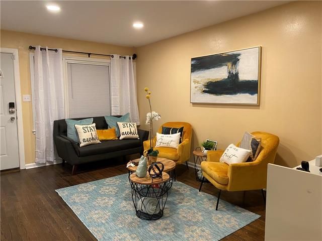 9132 E 43rd Ter, Kansas City, MO 64133
