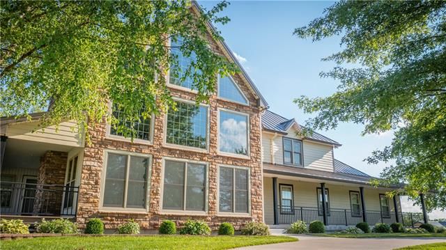 2329 NE 31st St, Topeka, KS 66617