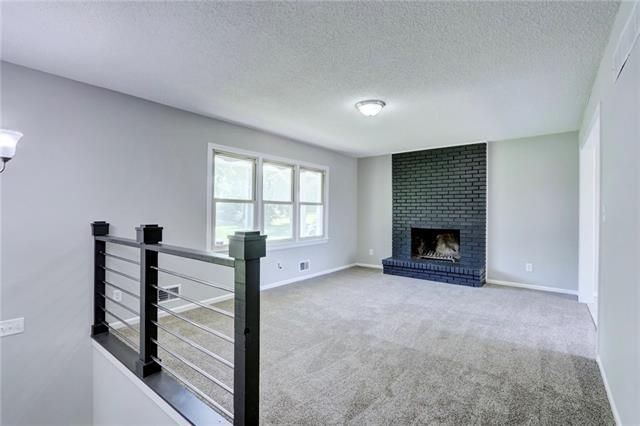 5620 Booth Ave, Kansas City, MO 64129