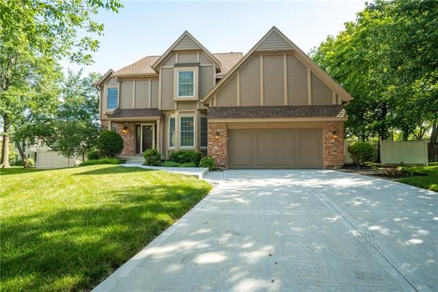 14043 Birch St, Overland Park, KS 66224