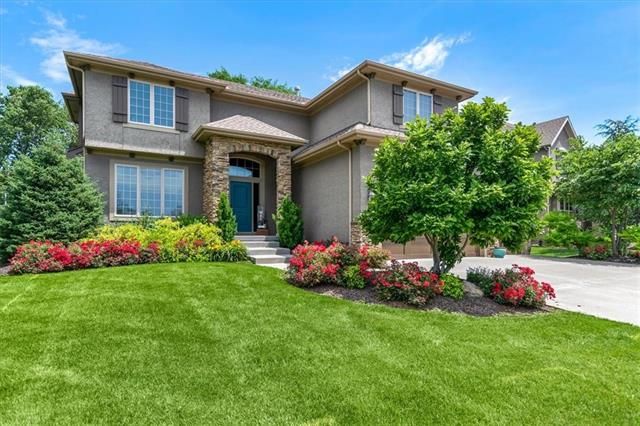24166 W 121st Ter, Olathe, KS 66061