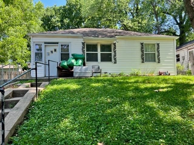 718 NE 45th St, Kansas City, MO 64116