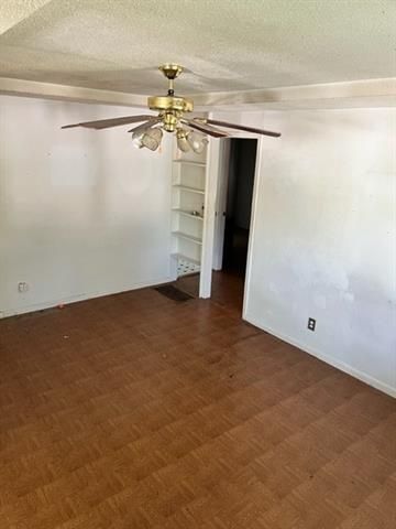 718 NE 45th St, Kansas City, MO 64116