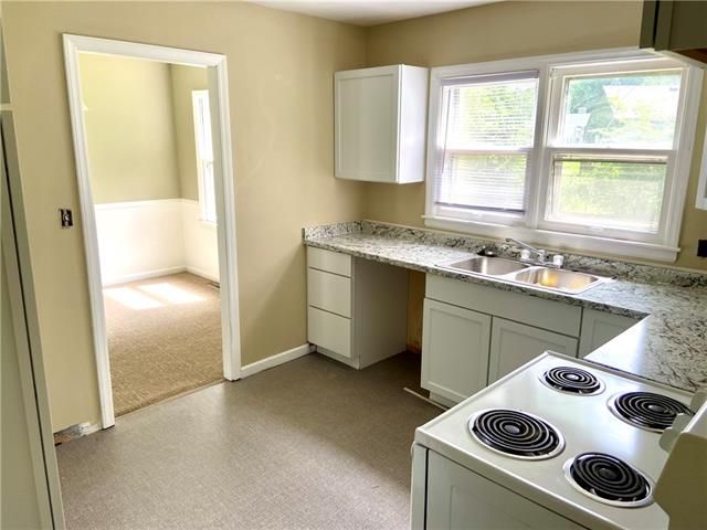 9807 Bennington Ave, Kansas City, MO 64134