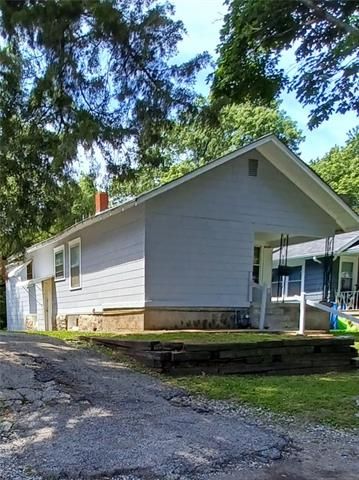 6645 E 15th Ter, Kansas City, MO 64126
