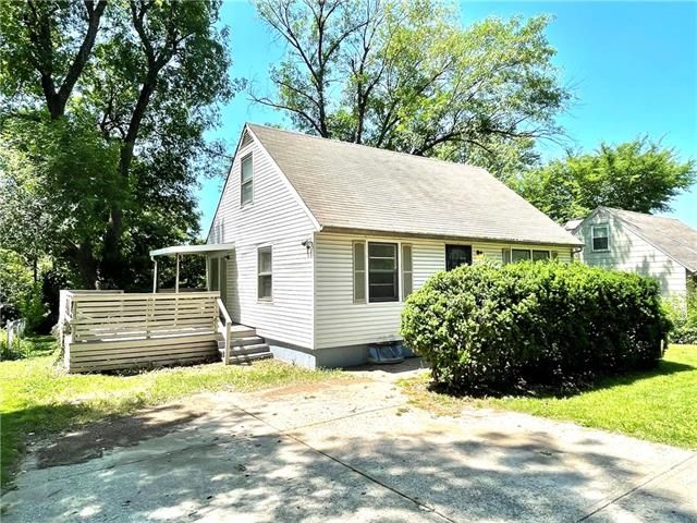 7701 E 50th Ter, Kansas City, MO 64129