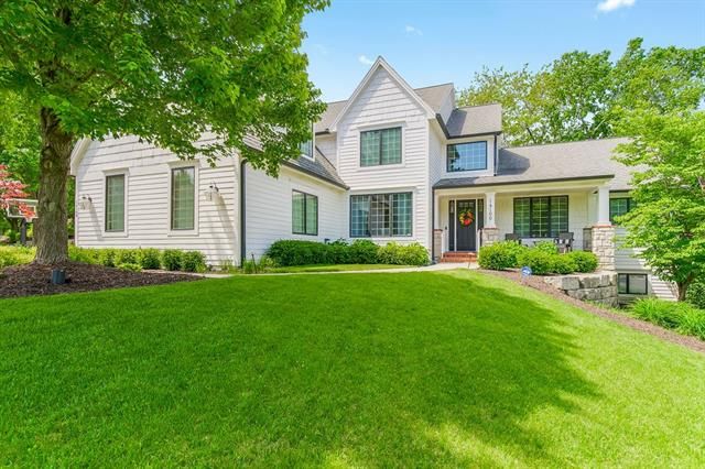 14100 Nieman Rd, Overland Park, KS 66221