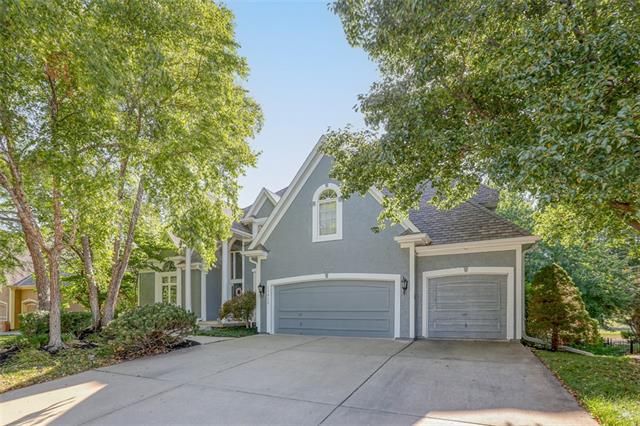 12925 Richards St, Overland Park, KS 66213