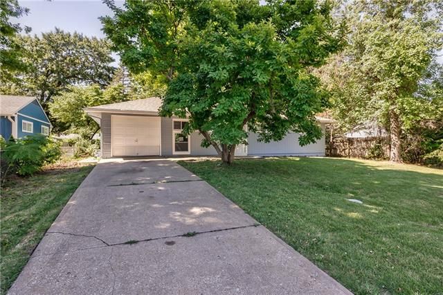 7103 E 107th Pl, Kansas City, MO 64134