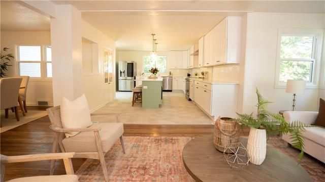 6728 Holmes Rd, Kansas City, MO 64131