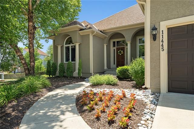 11445 W 146th St, Olathe, KS 66062