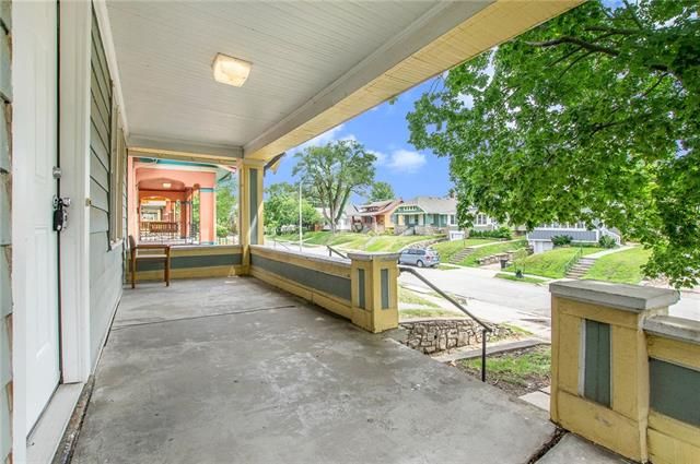 5126 Forest Ave, Kansas City, MO 64110