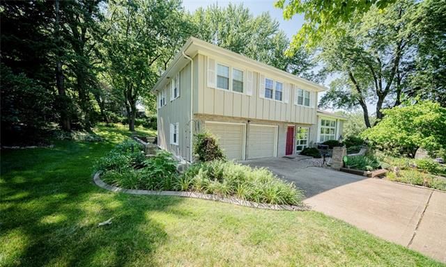 9400 Madison Ave, Kansas City, MO 64114