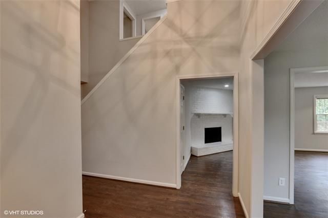 6818 Renner Rd, Shawnee, KS 66217