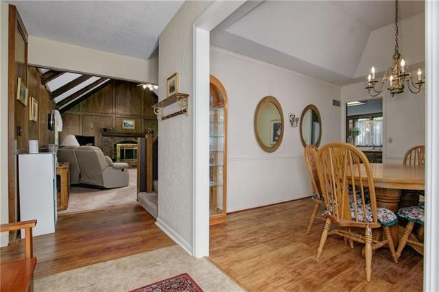 10530 Flint St, Overland Park, KS 66214
