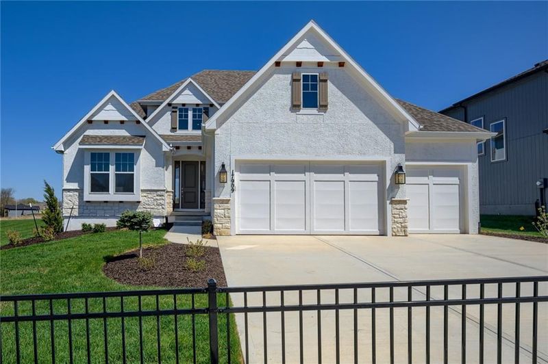 18009 High St, Overland Park, KS 66085