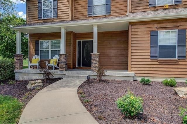 16460 Switzer Rd, Overland Park, KS 66221