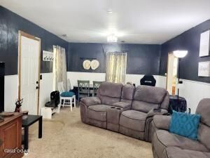 327 E 9th St, Baxter Springs, KS 66713
