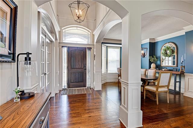 15212 Flint St, Overland Park, KS 66221