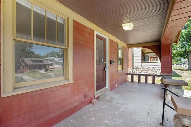 5130 Forest Ave, Kansas City, MO 64110