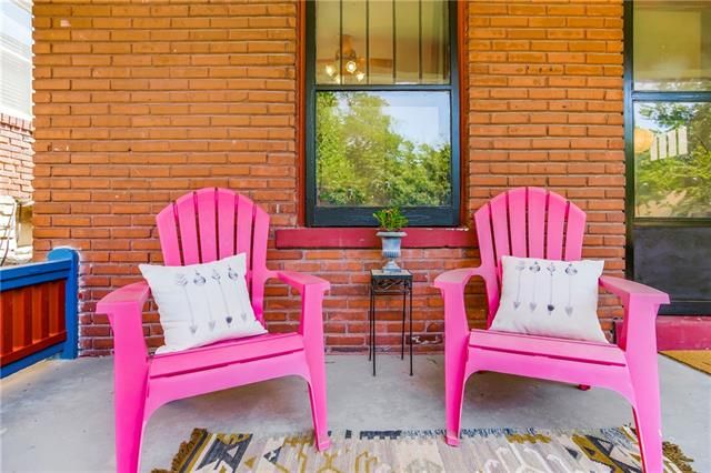4017 Charlotte St, Kansas City, MO 64110