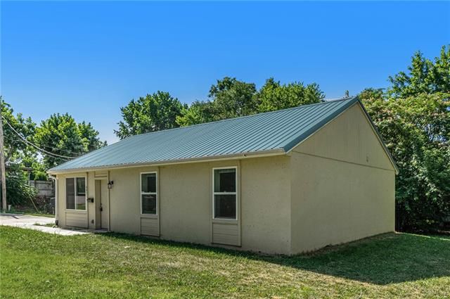 401 Cypress Ave, Kansas City, MO 64124