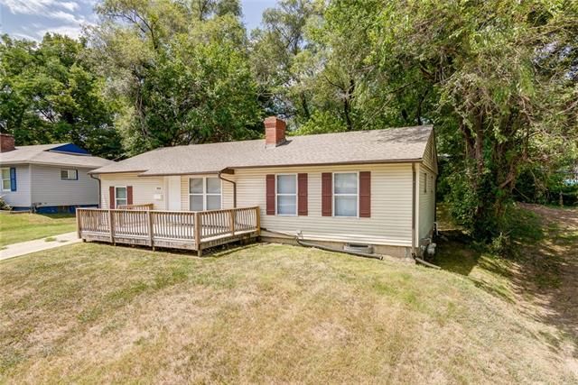 5018 E 41st Ter, Kansas City, MO 64130