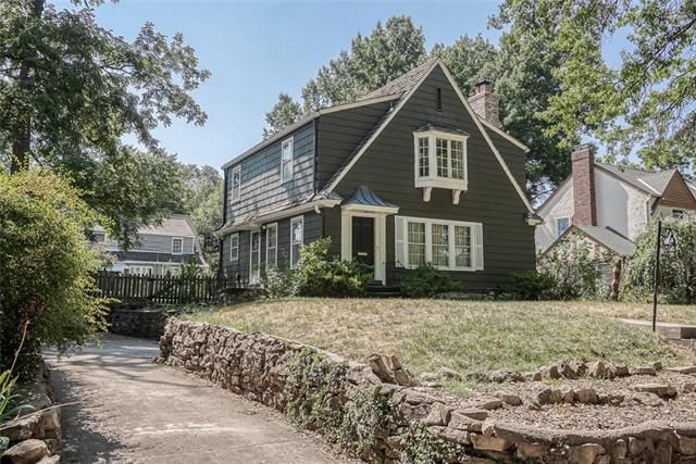 31 E 62nd St, Kansas City, MO 64113