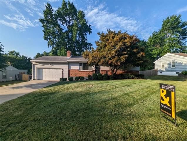 11215 E 47th Ter, Kansas City, MO 64133