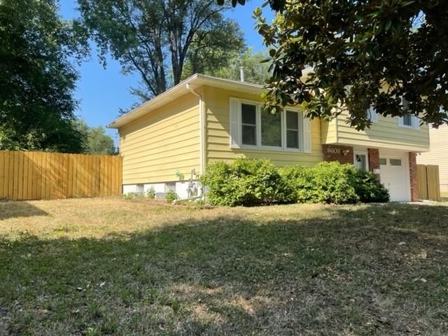 8608 E 110th St, Kansas City, MO 64134