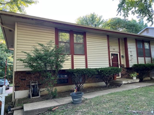 400 N Jennings Rd, Independence, MO 64056
