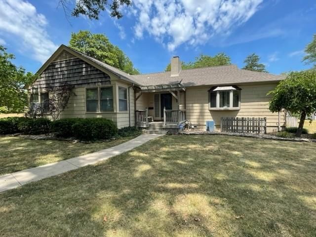 308 Winwood Dr, Pittsburg, KS 66762