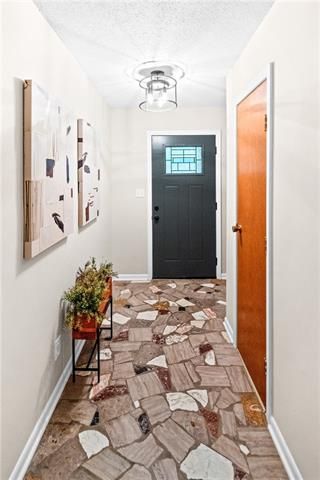 10401 Ash St, Overland Park, KS 66207