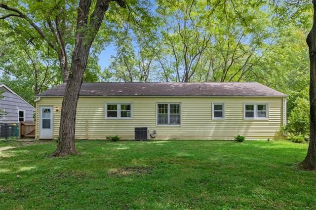 6834 Lamar Ave, Overland Park, KS 66204