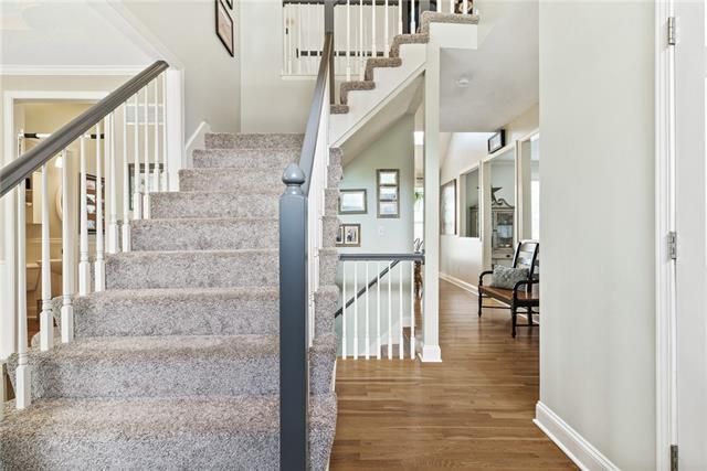 1109 SE 11th Ter, Lee's Summit, MO 64081