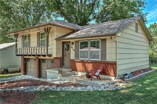 9812 E 52nd St, Kansas City, MO 64133