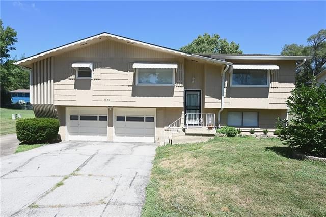 4830 NE 47th St, Kansas City, MO 64117