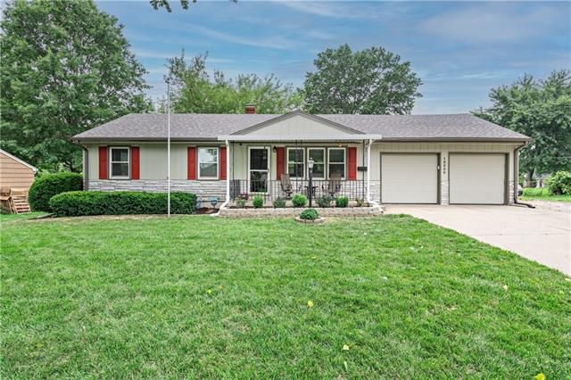12203 E 52nd Ter, Kansas City, MO 64133