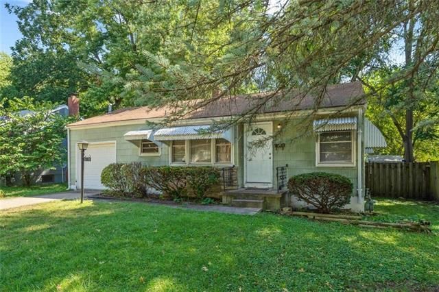 8125 Mcgee St, Kansas City, MO 64114
