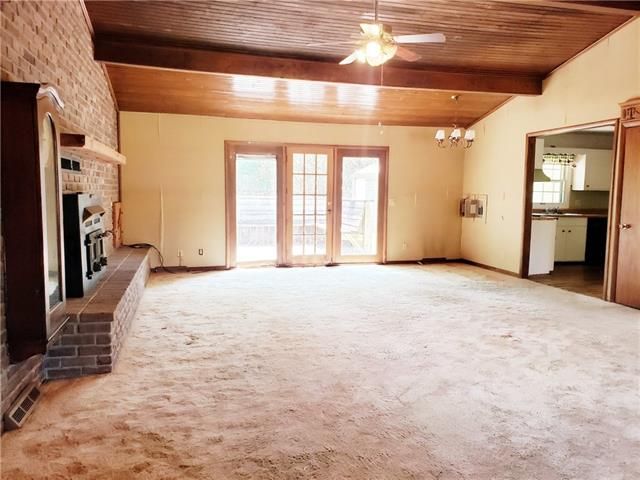 1306 E Quincy St, Pittsburg, KS 66762