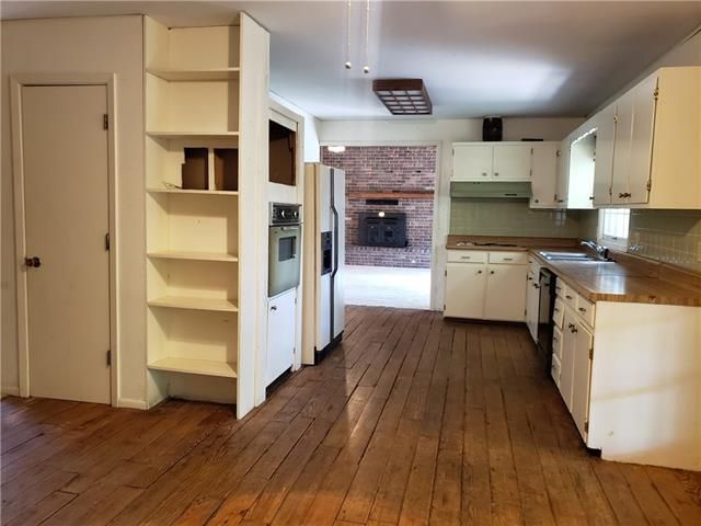 1306 E Quincy St, Pittsburg, KS 66762