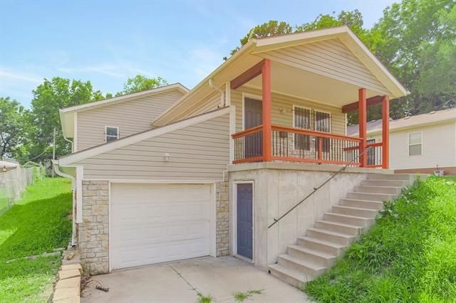 5625 E 16th St, Kansas City, MO 64127