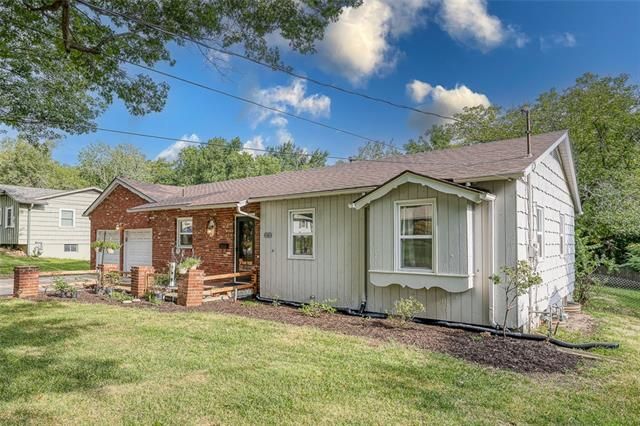 11710 E 74th Ter, Kansas City, MO 64133