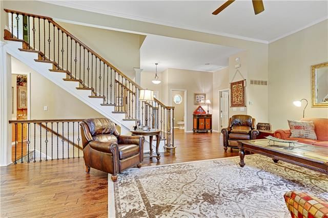 1220 NE 94th Ter, Kansas City, MO 64155